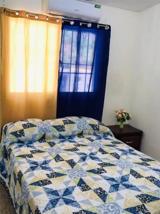 Apto 2Habitaciones Con Aire Y Vista Al Malecon De Samana Kültér fotó
